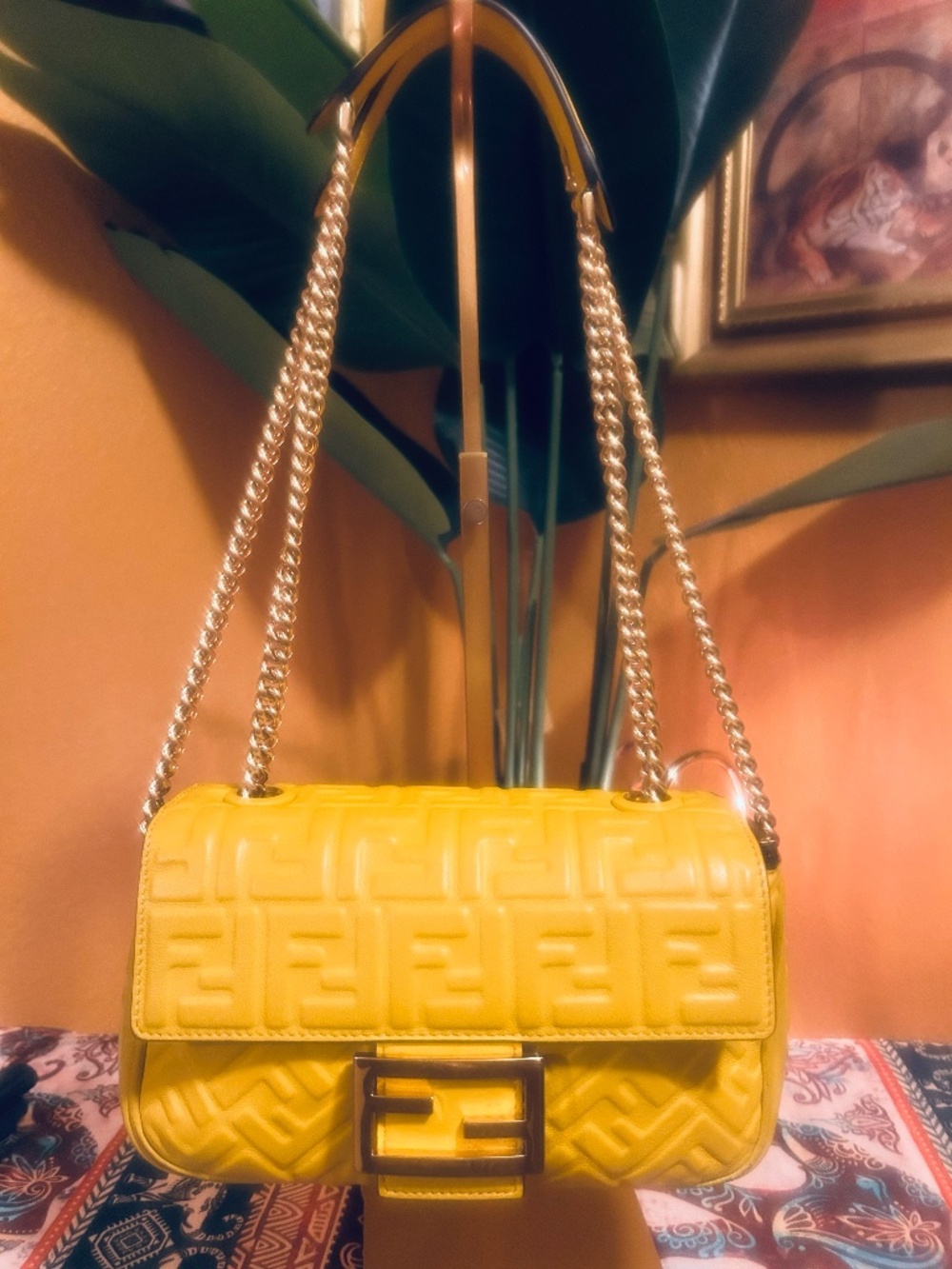 FENDI BAGUETTE EMBOSSED CROSSBODY/SHOULDER BAG